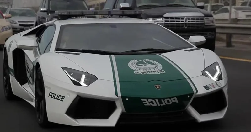 Dubay polisi niyə Ferrari və Lamborghini sürür? Məsələ sürətdə deyil