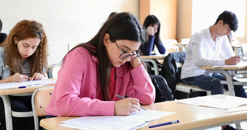 Olimpiada qaliblərinin müsabiqəsiz qəbulu narazılıq yaratdı Ekspertdən təklif