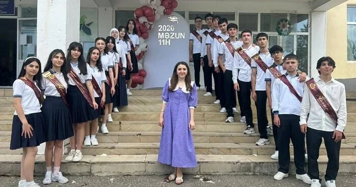 5 sinifin bütün şagirdləri ali məktəbə qəbul olundu Foto