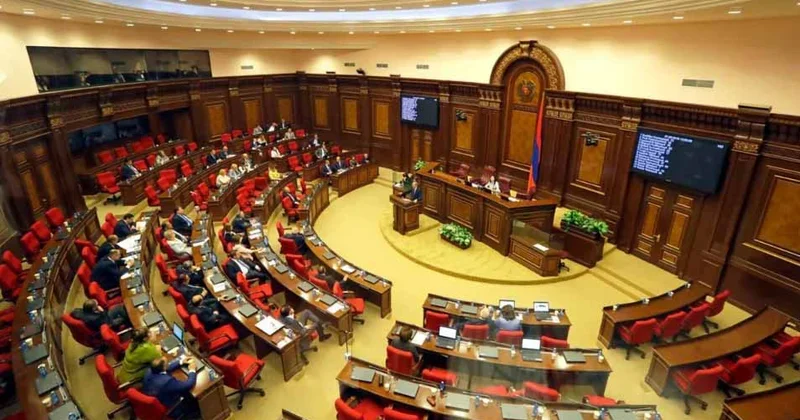 Парламент Армении утвердил программу правительства до 2031 года