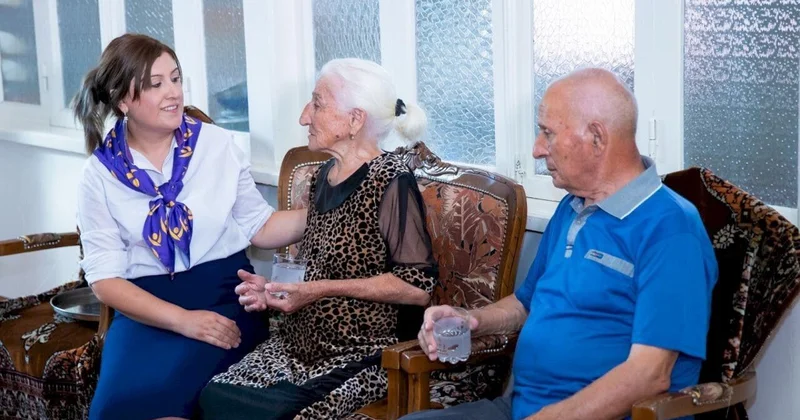 Ailə baxa bilmir, müəssisəyə də yerləşdirilmir Yaşlı insanlar kimə etibar edilməlidir?