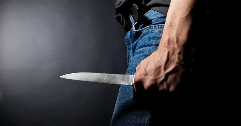 В Товузе 20 летняя девушка получила ножевое ранение, подозревается ее муж
