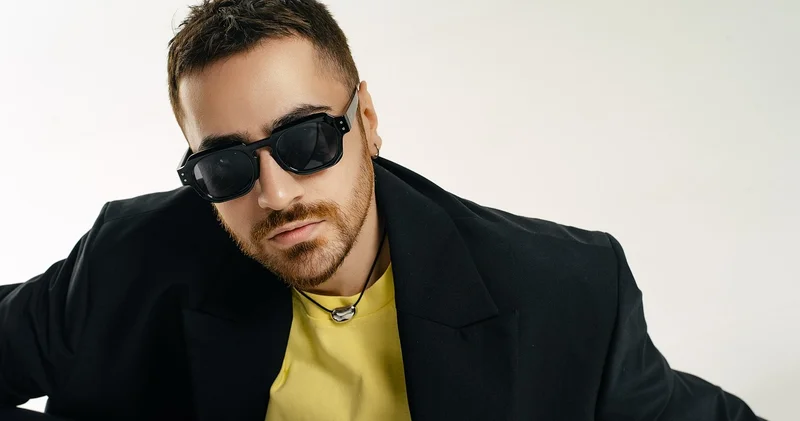 Amir Paşayev “Bye Bye” klipi üçün görünüşünü dəyişdi
