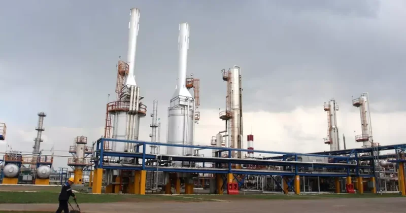 Казахстанский НПЗ будет перерабатывать нефть из РФ