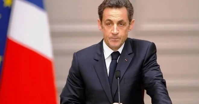 Sarkozi 5 il müddətinə azadlıqdan məhrum edildi