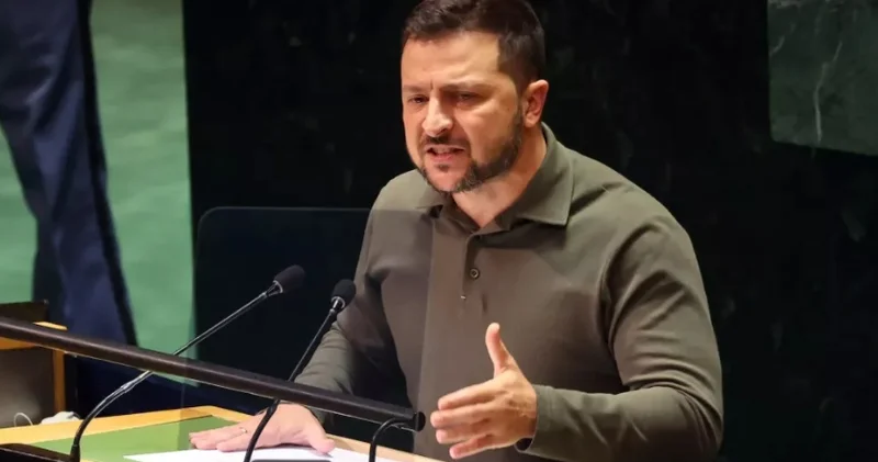 Gürcü rəsmilər Zelenskini topa tutdu , biri təhqir etdi Təfərrüat