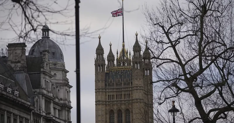 Britaniyada terrorizmi dəstəklədiyinə görə rok qrupa qarşı sanksiyalar tətbiq edildi