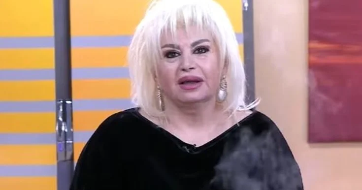 İndiki zamanda göydə Allah, yerdə puldur