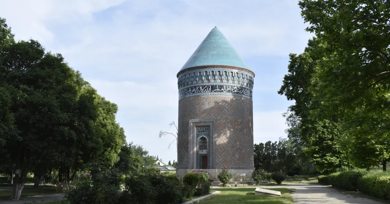 Azərbaycan mədəniyyətinin nadir memarlıq nümunəsi Bərdə türbəsi FOTO