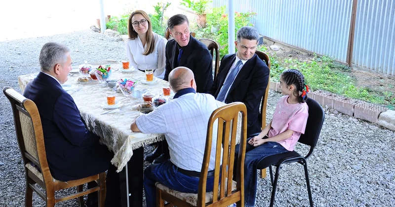 Naftalanda Şəhid Elyəddin Cəfərovun ailəsi ziyarət olunub FOTOLAR