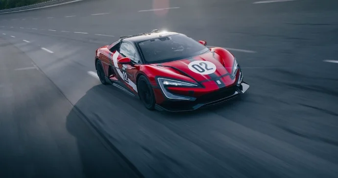 Elektromobildə yeni rekord: saatda 496 kilometr VİDEO