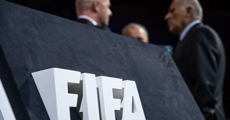 FİFA prezidenti: Göz yaşımda boğuluram