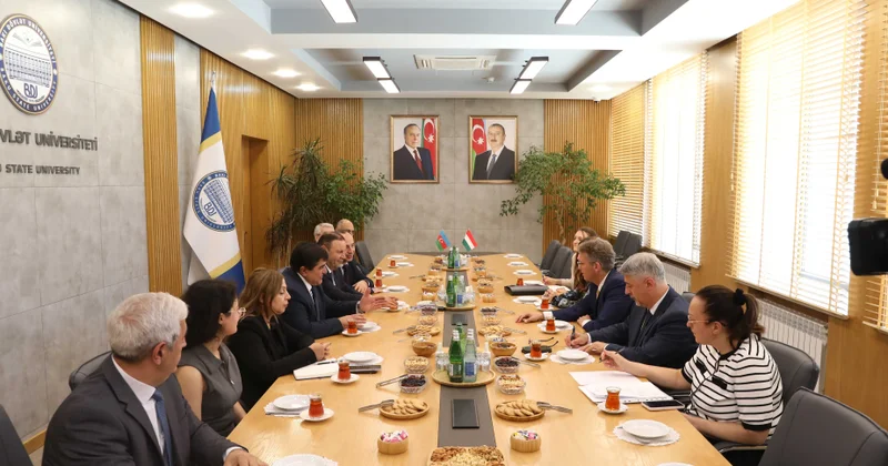 Macarıstanın mədəniyyət və innovasiya nazirinin rəhbərlik etdiyi nümayəndə heyəti BDU da olub