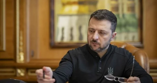 Zelenski istefa verməyə hazır olduğunu açıqlayıb