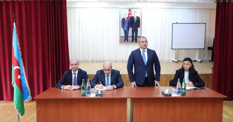 Adil Əliyev vətəndaşların şikayət və təkliflərini dinlədi FOTOLAR