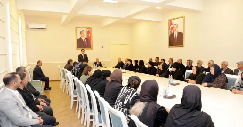 Milli Məclisin deputatı Ağalar Vəliyev Vətən müharibəsi şəhidlərinin ildönümü münasibətilə Xaçmaz rayonunda ehsan mərasimi təşkil edib və şəhid ailələrinə maliyyə dəstəyi göstərib