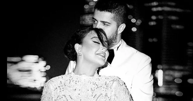 Məşhur müğənni boşanır: xəbəri sosial mediada paylaşdı FOTO