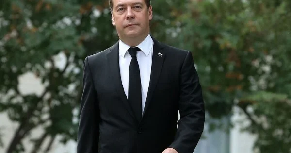 Rusiya Ukraynanı elə silahlarla vurar ki... Medvedev hədələdi