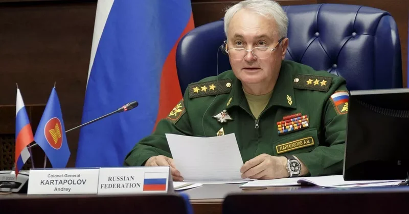 Картаполов: Европа перебрасывает авиацию к границам России