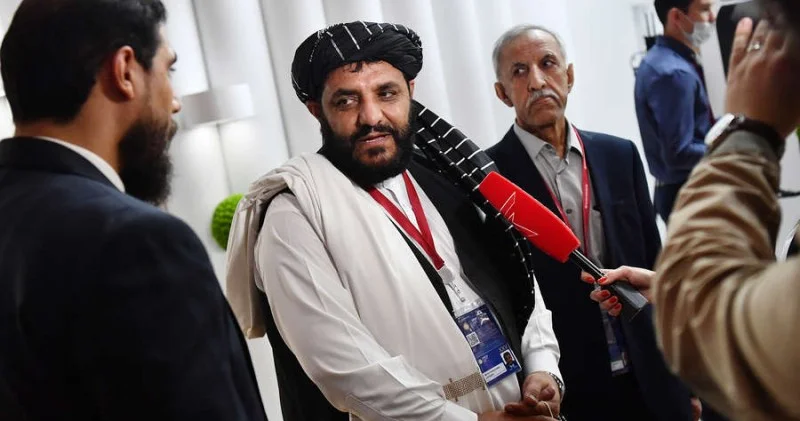 Taliban qadınların kişi diş həkimlərinə getməsini qadağan etdi
