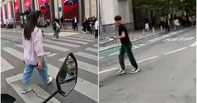 Təhlükə yaradan vecsiz piyadalar moped sürücüsünü görün necə qəzəbləndirdi VİDEO