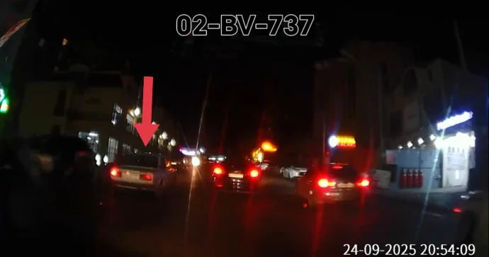 Qanuna məhəl qoymayıb əks yola çıxan sürücü təhlükə yaratdı VİDEO