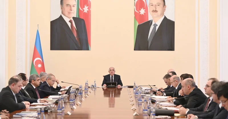 Nazirlər Kabinetində büdcə məsələlərinə həsr olunmuş geniş iclas keçirilib