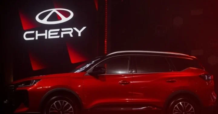 Çinin avtomobil istehsalçısı Chery birjaya daxil oldu SƏHMLƏRİ AÇILIŞDA BAHALAŞDI