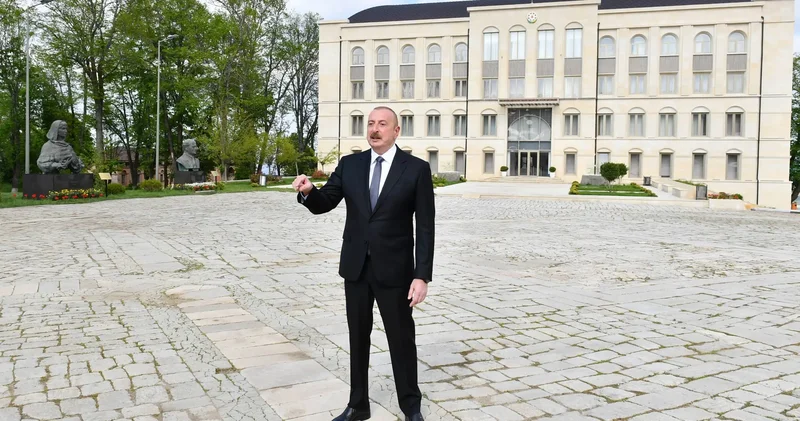 Azad torpaqlarda 50 mindən çox insan yaşayır