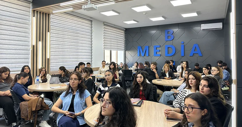 Tələbələr üçün master klas keçirilib FOTO