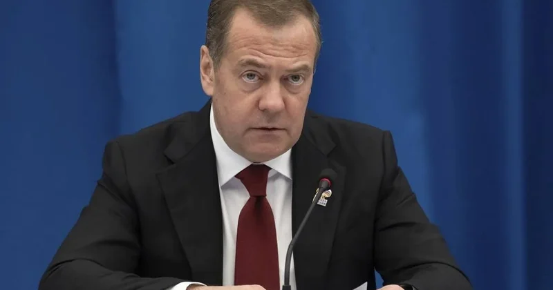 Medvedev Zelenski və ABŞ ı hədələdi: Axmaqlar bilsinlər ki...