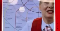 Moskva metrosunda inqilab kassir görənləri heyrətləndirir VİDEO