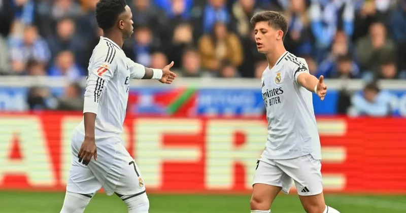Liverpul dan Real ın ulduzu üçün tarixi transfer həmləsi