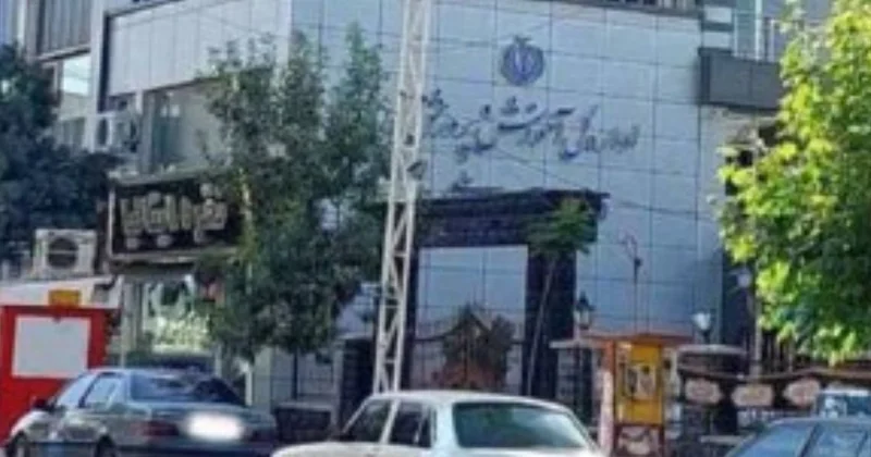 Qərbi Azərbaycan vilayətində partlayış səsi eşidilib: Təhsil idarəsinin binası təxliyə edilib