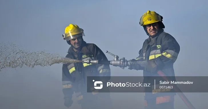 В Кюрдамире на площади более 10 га произошел пожар