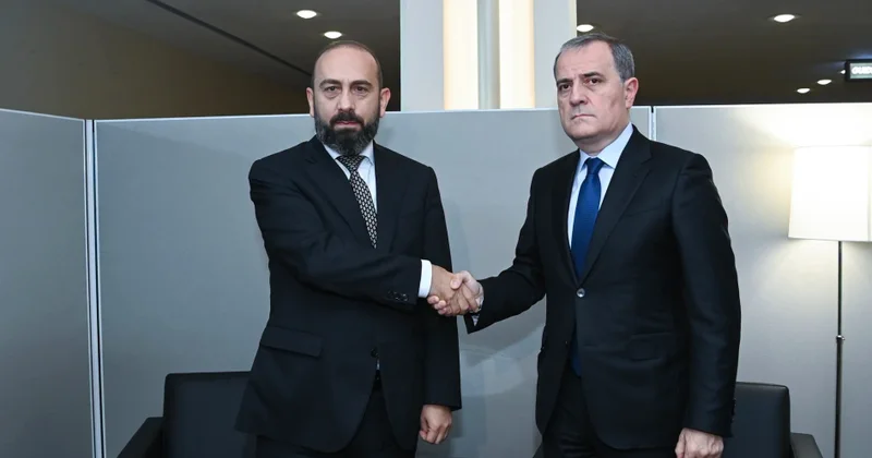 Azərbaycan və Ermənistan XİN başçıları sülh gündəliyini və nəqliyyat əlaqələrinin açılmasını müzakirə ediblər