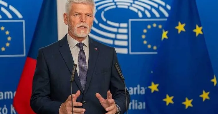 “Qəsdən etsələr, vuracağıq!” Çexiya Prezidenti Türkiyəni misal gətirdi və...