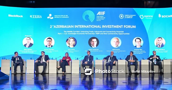 Развитие Среднего коридора и Транскаспийской инфраструктуры стало темой обсуждения на форуме в Баку