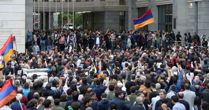 Erməni jurnalistdən şok: azərbaycanlılar Sisyanda aksiya keçirir FOTO
