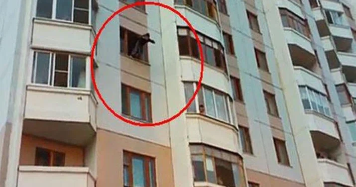 Sumqayıtda 41 yaşlı kişi üçüncü mərtəbədən yıxılaraq ölüb