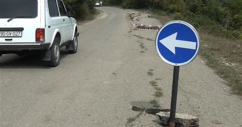 Оползень в Губе затруднил движение на дороге Рустов Ханегах ФОТО