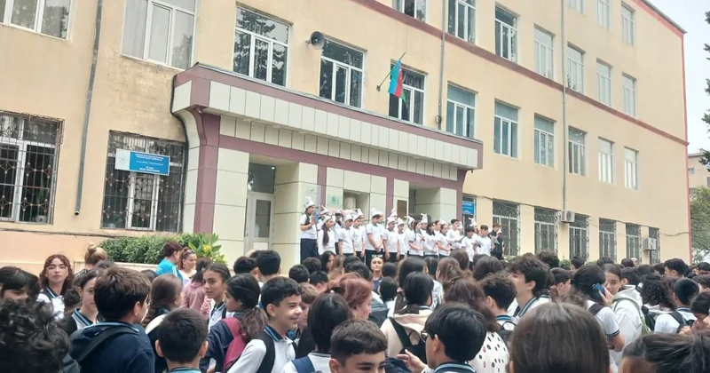 145 nömrəli məktəbdə Anım Günü ilə bağlı tədbir keçirilib