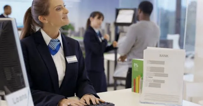 Bank sektorunda işçi sayı 28 minə çatır