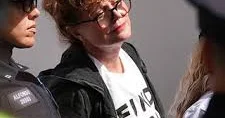 Aktrisa Syuzan Sarandon Nyu York şəhərində İsrail əleyhinə keçirilən mitinqdə həbs edilib