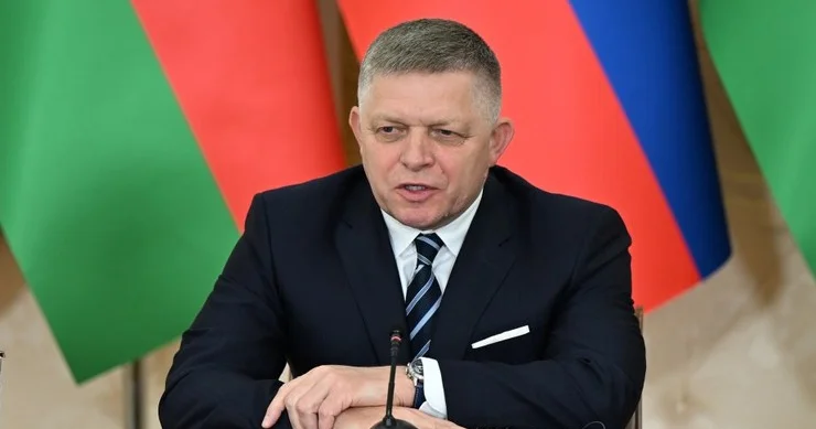 Slovakiya liderinə ölüm təhdidləri ünvanlanıb