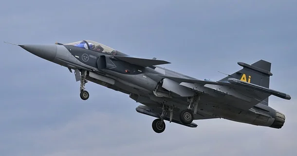 Gripen qırıcı təyyarələri Taurus raketləri ilə inteqrasiya olunub