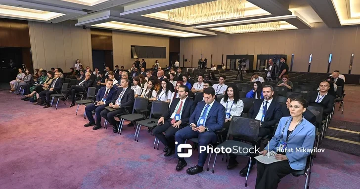На инвестфоруме в Баку обсудили перспективы Азербайджана как регионального центра производства