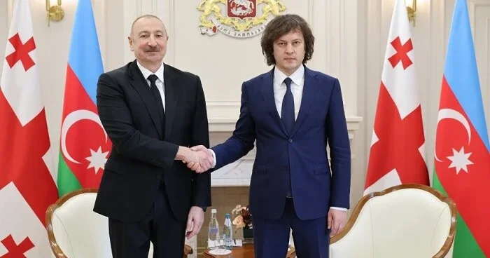 İlham Əliyev Kobaxidzenin ad gününü təbrik etdi