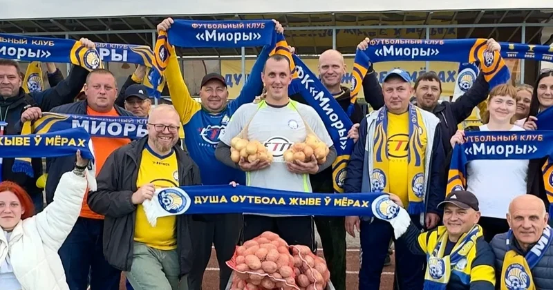 Belarusda matçın ən yaxşı futbolçusuna kartof və soğan hədiyyə edildi