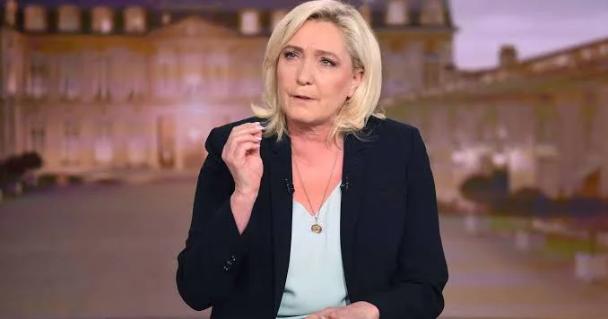 Le Pen: “Fransa Rusiya ilə müharibə etməməlidir”